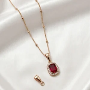 The Scarlet-Regal Pendent from nooha by saba